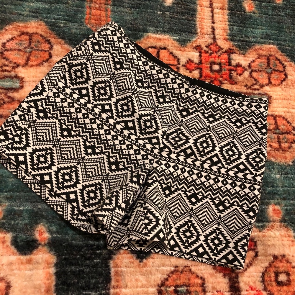 Cynthia Rowley tribal print shorts, Size 0